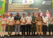 Dedikasi dan Kontribusi PPM Berkelanjutan di Wilayah Lingkar Tambang, PT MLP dan PT KES Terima Piagam Penghargaan Bupati Konawe Utara
